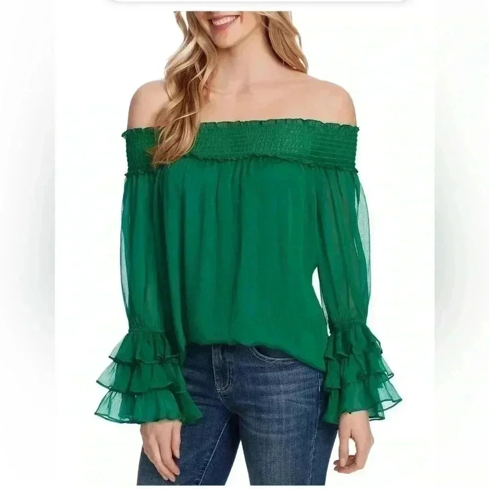 NWT CeCe OFF THE SHOULDER BLOUSE IN XS